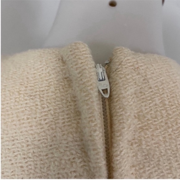 Vintage Set Womens Sleeveless Crew Neck Shift Dress Women’s M‎ Ivory Over Coat - Picture 11 of 14